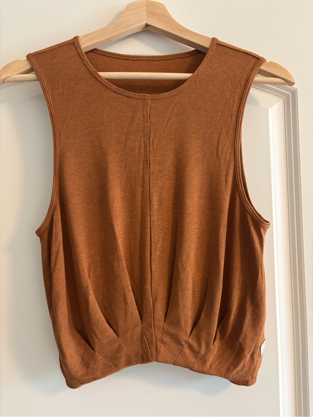 Vuori Ribbed Sleeveless Tank Top - Rust Brown